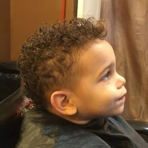 Toddler Boy with Curly Hair: Top 10 Haircuts + Maintenance 