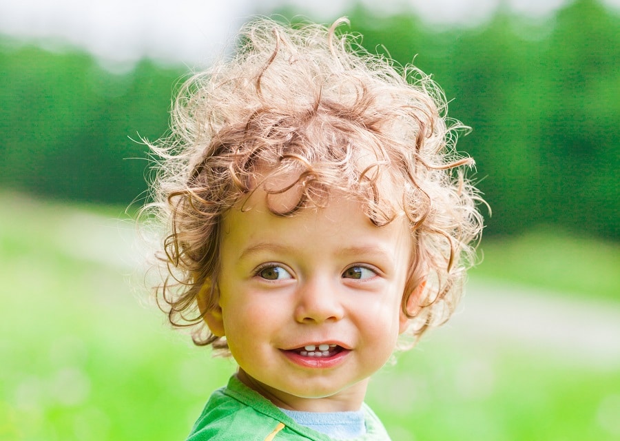 1. Cute blonde boy with curly hair - wide 1