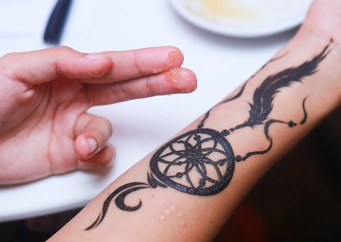 10 Beautiful Henna Mehndi Designs for Kids - Child Insider