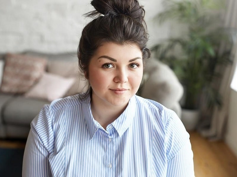 messy topknot for fat girls