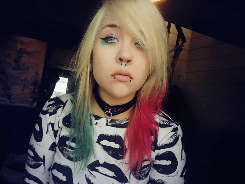 Young Teen Blonde Emo Girl
