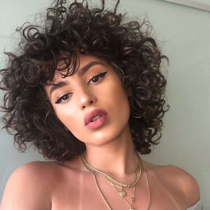 10 Ravishing Short Curly Hairstyles For Black Girls