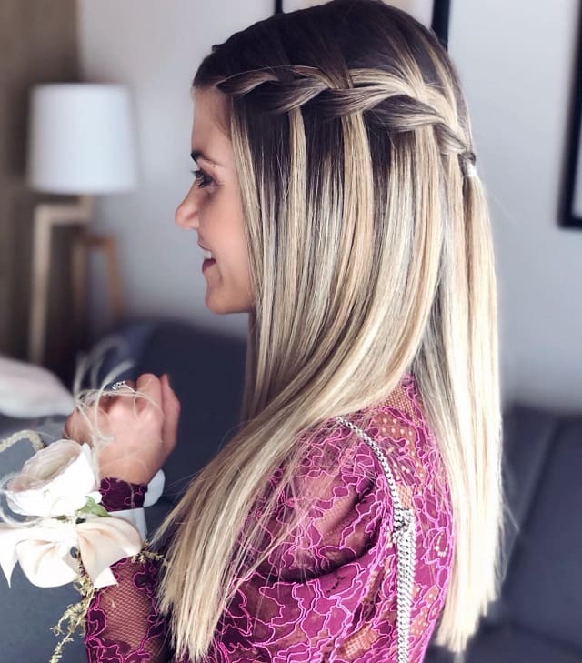 15 Hypnotic Wedding Hairstyles That Girls Can Sport