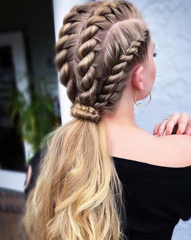 25 Gorgeous Long Hairstyles for Girls (2024) – Child Insider