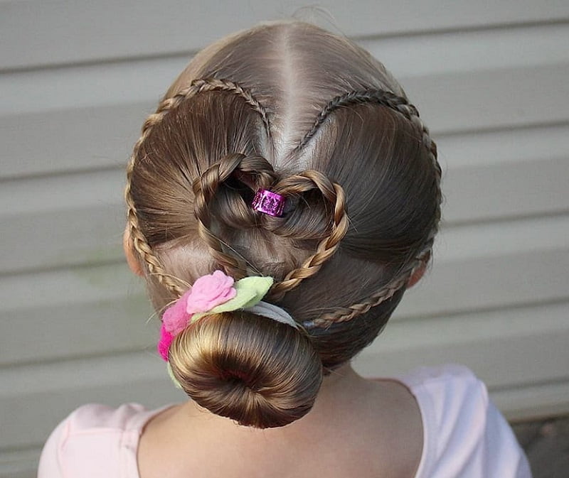 25 Stunning Hairstyles for Little Girls to Rock at Weddings