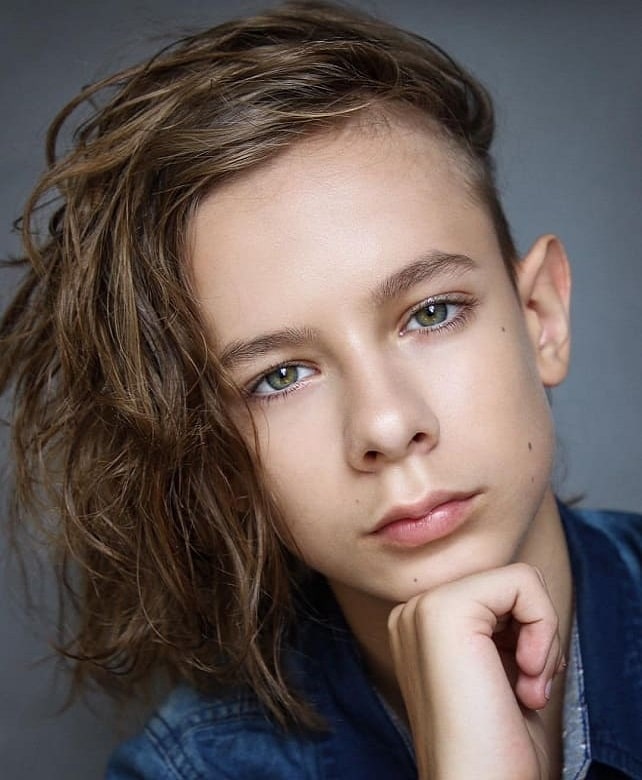 15 Best Long Hairstyles for Teen Boys (2020 Trend)