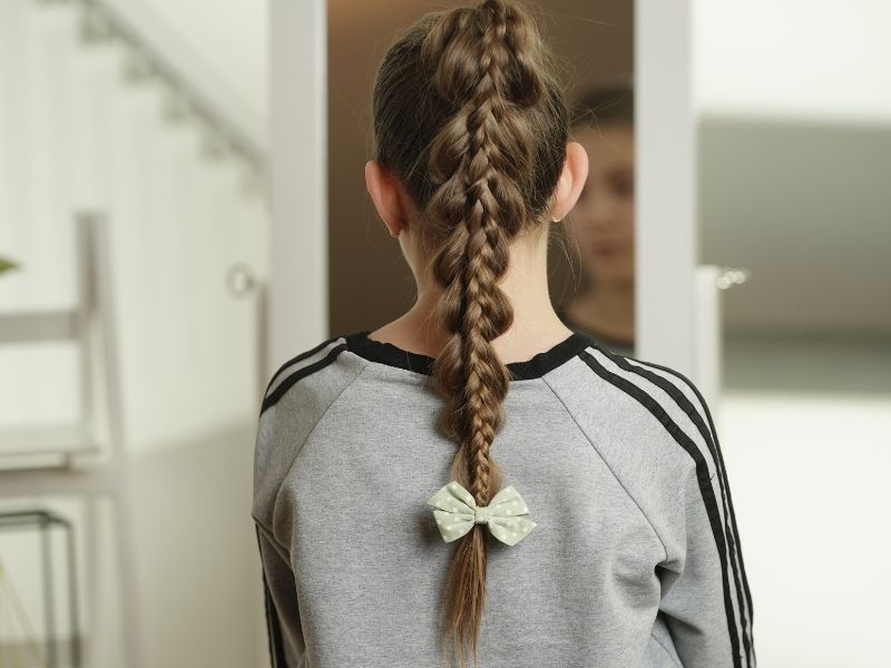 How to Do a Unique Pull Through Braid on Your Daughter